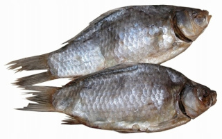 karas suszony patroszony 100g